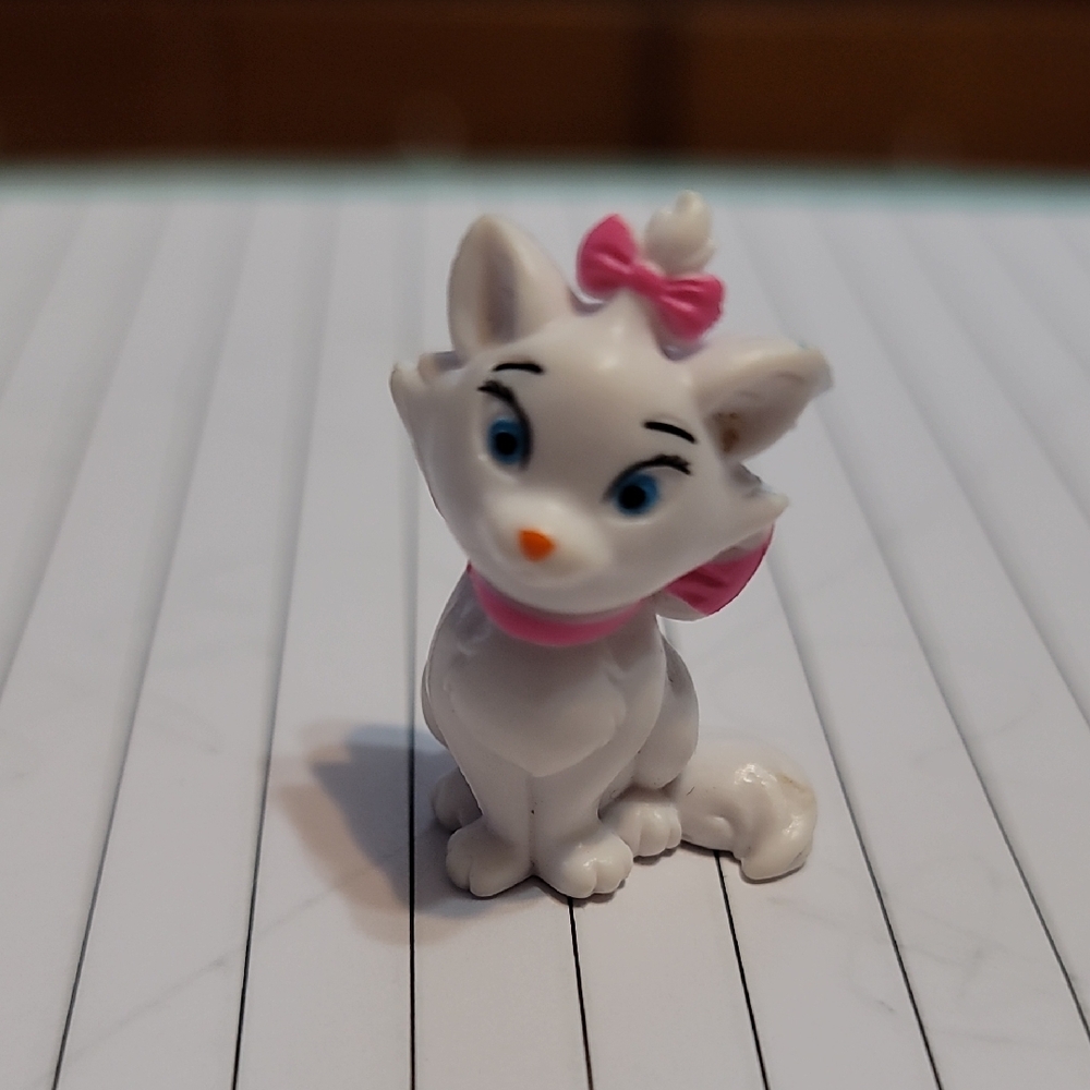 Marie, a character from Disney's The Aristocats, Micro Figure